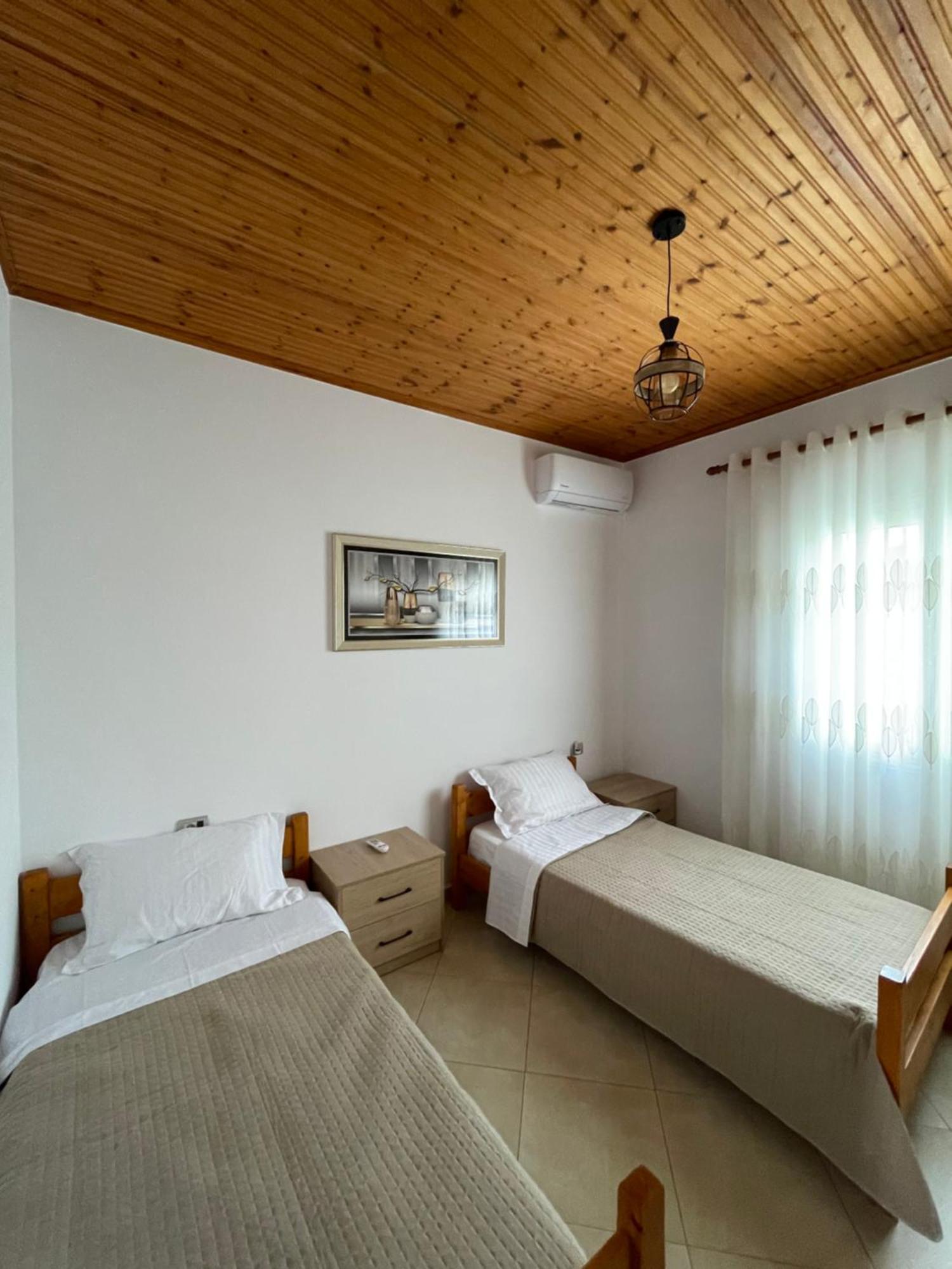 Rent Rooms Sakolli Berat Kültér fotó