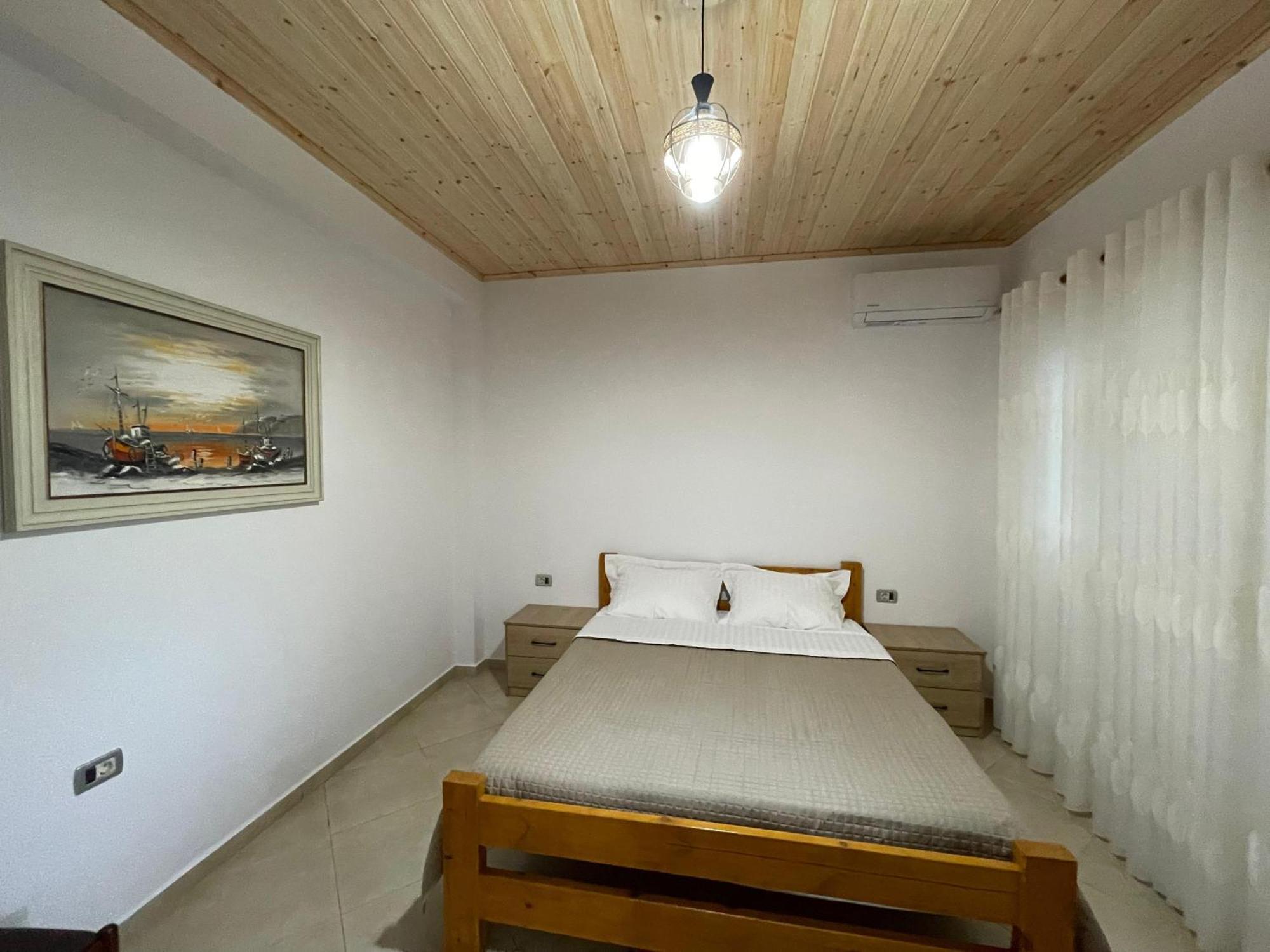 Rent Rooms Sakolli Berat Kültér fotó
